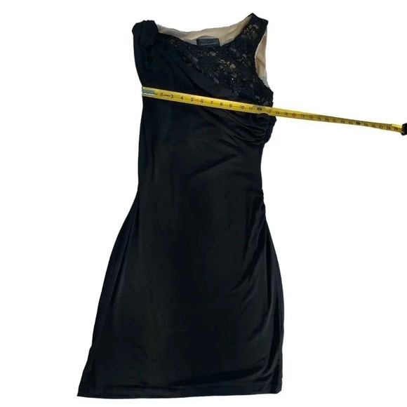 Connected Petite Evening/ Cocktail Dress with Lace on Shoulder In Black Size 8P - Picture 6 of 10